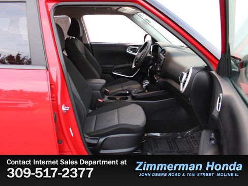 Used 2023 Kia Soul LX w/ LX Technology Package image 18