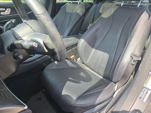 Used 2023 Mercedes-Benz E 350 4MATIC Sedan image 25