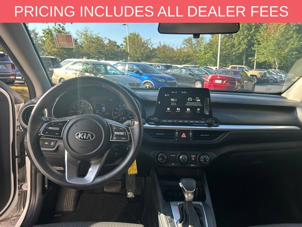 Used 2021 Kia Forte LXS FWD image 2