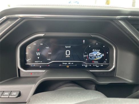 Used 2024 GMC Sierra 2500 Denali Ultimate w/ Max Trailering Package image 11
