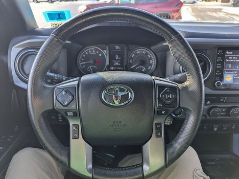 Used 2021 Toyota Tacoma TRD Off-Road image 24