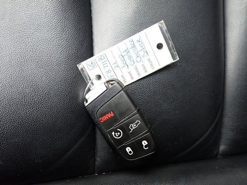 Used 2021 Jeep Grand Cherokee Limited image 30