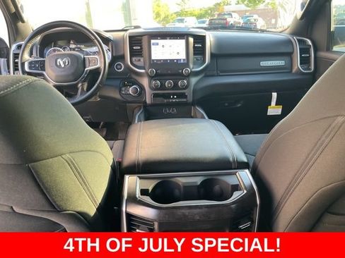 Used 2022 RAM 1500 Big Horn AWD/4WD image 14
