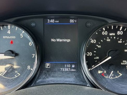 Used 2021 Nissan Rogue Sport S image 16