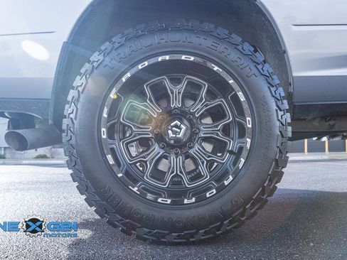 Used 2024 RAM 3500 Tradesman w/ Convenience Group AWD/4WD image 43