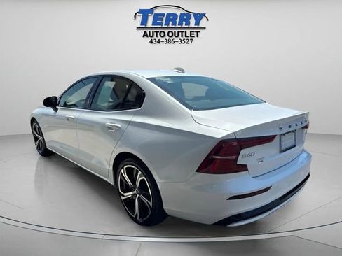 Used 2024 Volvo S60 B5 Core AWD/4WD image 5