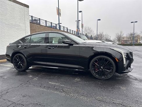 New 2026 Cadillac CT5 V w/ LPO, ONYX Package image 7