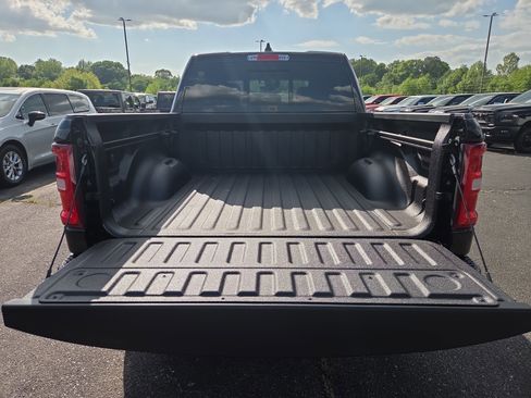 New 2026 RAM 1500 Laramie image 8