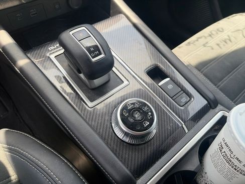 Used 2022 Mitsubishi Outlander SE AWD/4WD image 16
