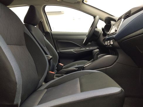 Used 2025 Nissan Versa SV FWD image 21