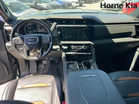 Used 2024 GMC Sierra 3500 AT4 w/ AT4 Premium Plus Package AWD/4WD image 14