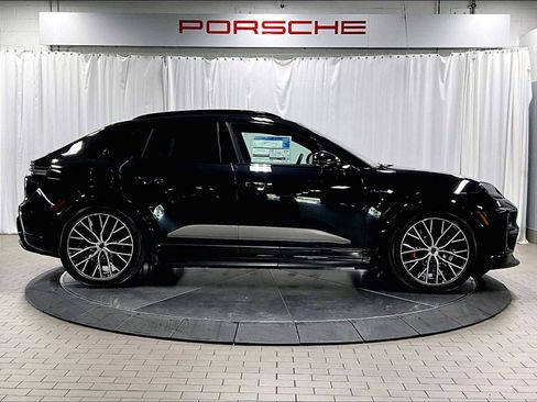 New 2026 Porsche Macan Turbo Electric AWD/4WD image 8