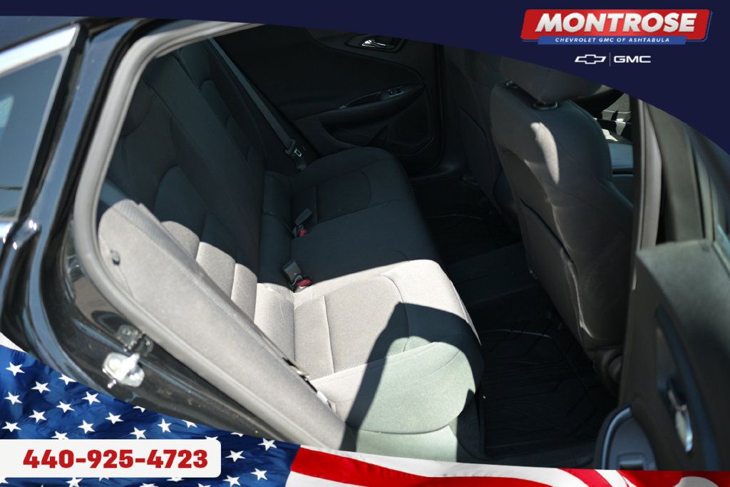 Used 2022 Chevrolet Malibu RS FWD image 38
