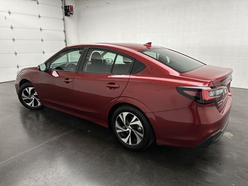 Used 2025 Subaru Legacy Premium AWD/4WD image 6