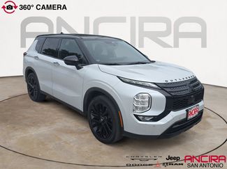 Used 2023 Mitsubishi Outlander SE Black Edition FWD video 1