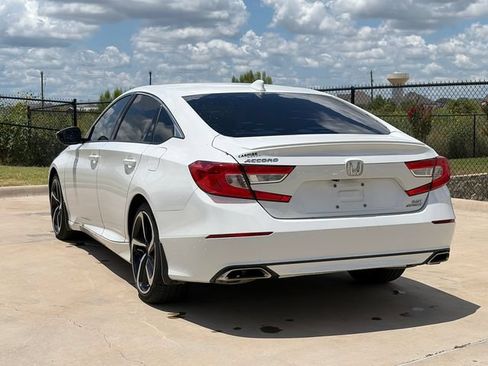 Used 2018 Honda Accord Sport image 7