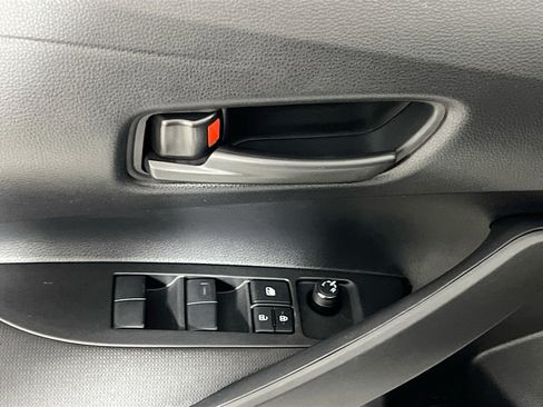 Used 2023 Toyota Corolla LE FWD image 17