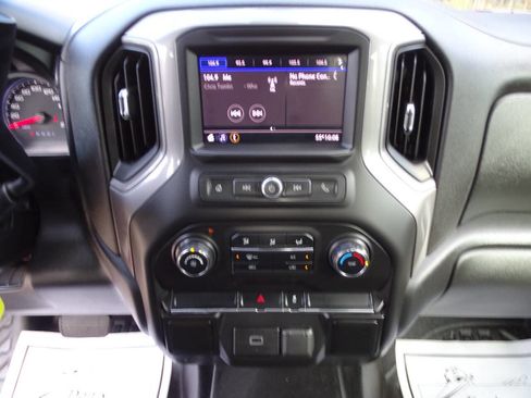 Used 2020 Chevrolet Silverado 2500 W/T image 18