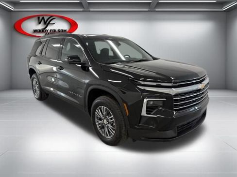 New 2026 Chevrolet Traverse LT w/ Driver Confidence Package FWD image 3