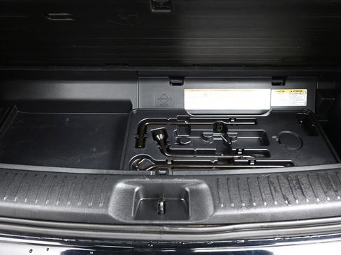 Used 2019 Toyota Highlander XLE image 63