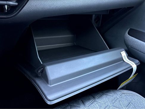 New 2026 Nissan Kicks SV w/ SV Premium Package FWD image 18