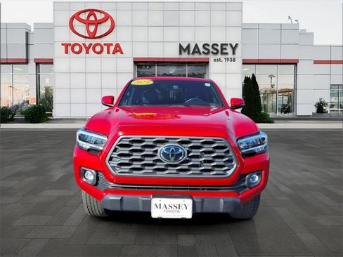 Used 2023 Toyota Tacoma TRD Off-Road image 8