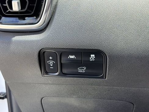 Certified 2023 Kia Sorento SX AWD/4WD image 28