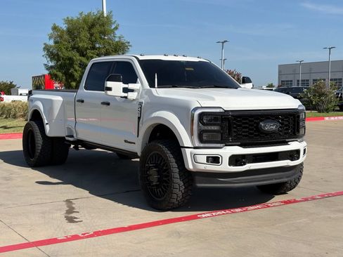 Used 2026 Ford F450 Platinum w/ Platinum Plus Package AWD/4WD image 1