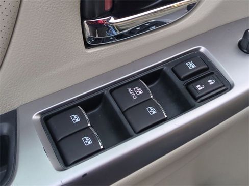 Used 2015 Subaru Crosstrek 2.0i Limited image 12