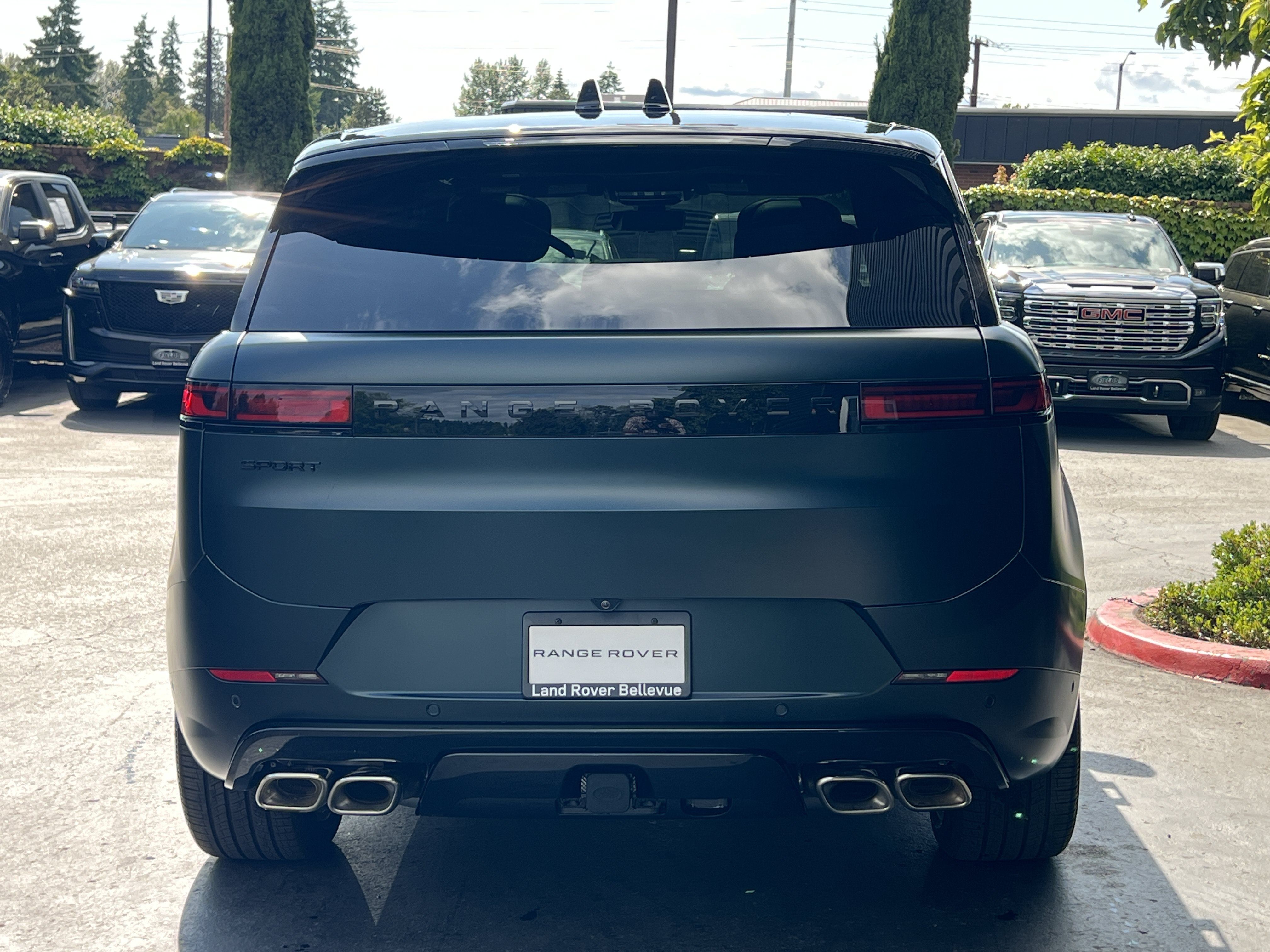 New 2025 Land Rover Range Rover Sport Autobiography AWD/4WD image 7