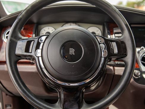 Used 2013 Rolls-Royce Ghost image 25