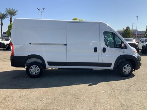 New 2025 RAM ProMaster 3500 w/ Convenience Group FWD image 13