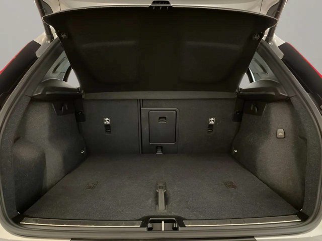 Used 2025 Volvo XC40 B5 Plus AWD/4WD image 80