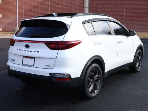 Used 2022 Kia Sportage Nightfall Edition image 30