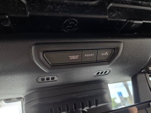 Used 2021 Jeep Wrangler Unlimited Sahara w/ Cold Weather Group AWD/4WD image 32