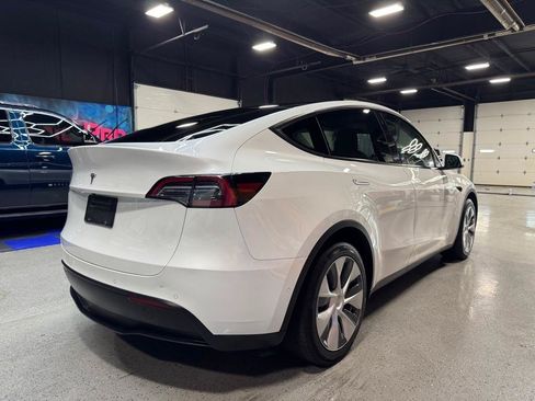Used 2021 Tesla Model Y Long Range AWD/4WD image 6