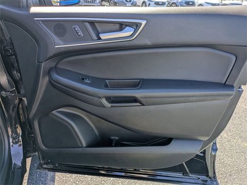 Used 2024 Ford Edge SEL image 35