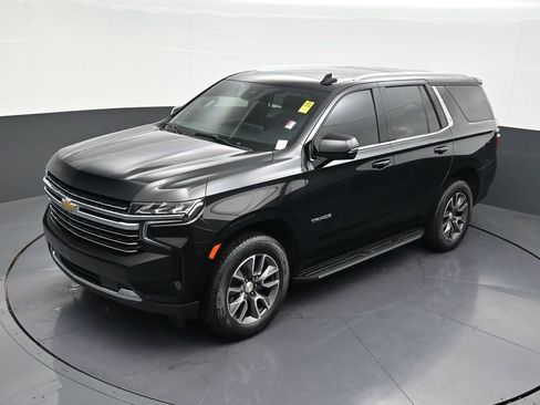 Used 2023 Chevrolet Tahoe LT w/ LT Signature Package image 16