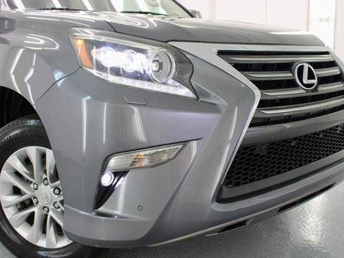 Used 2015 Lexus GX 460 w/ Premium Package AWD/4WD image 22
