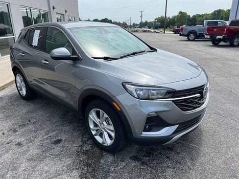 Used 2023 Buick Encore GX Preferred w/ Cold Weather Comfort Package FWD image 3