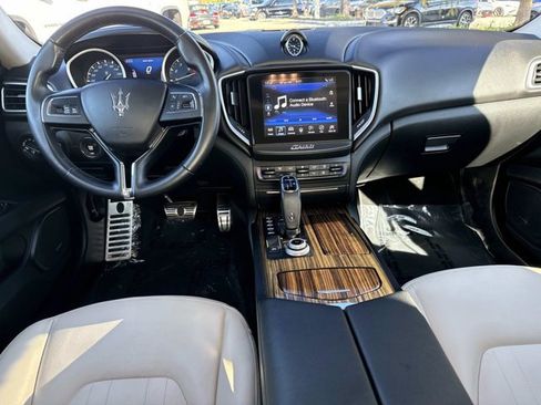 Used 2019 Maserati Ghibli RWD image 14