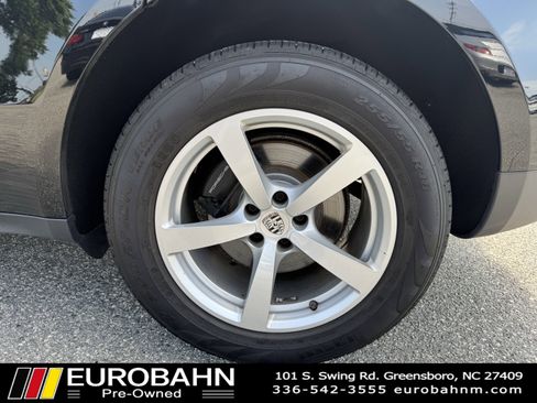 Used 2017 Porsche Macan image 23