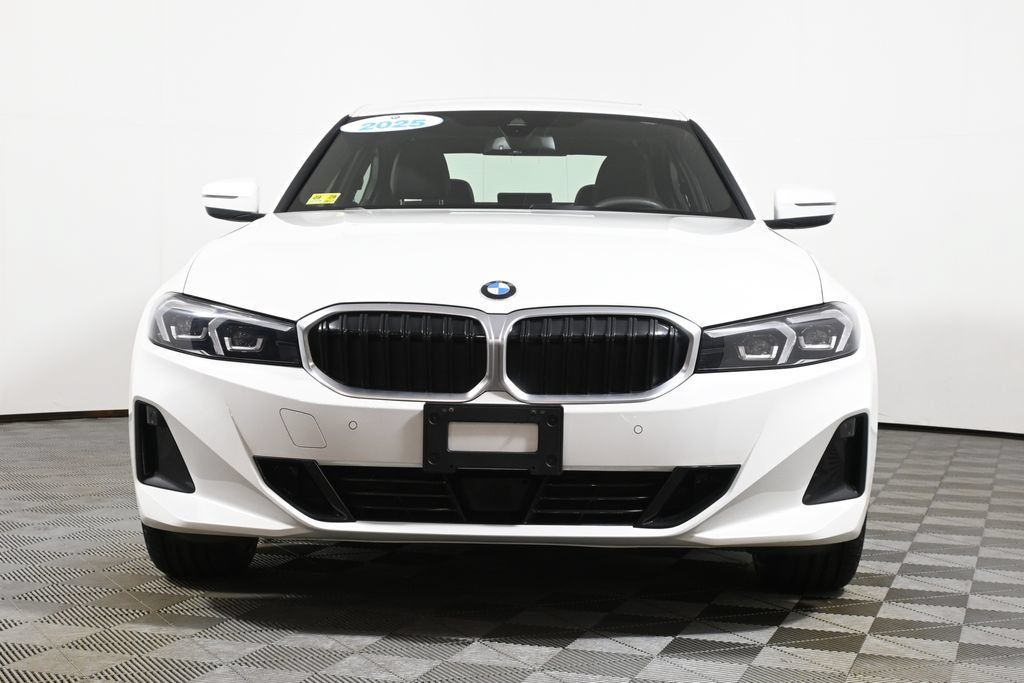 Used 2025 BMW 330i xDrive Sedan w/ Convenience Package AWD/4WD image 10
