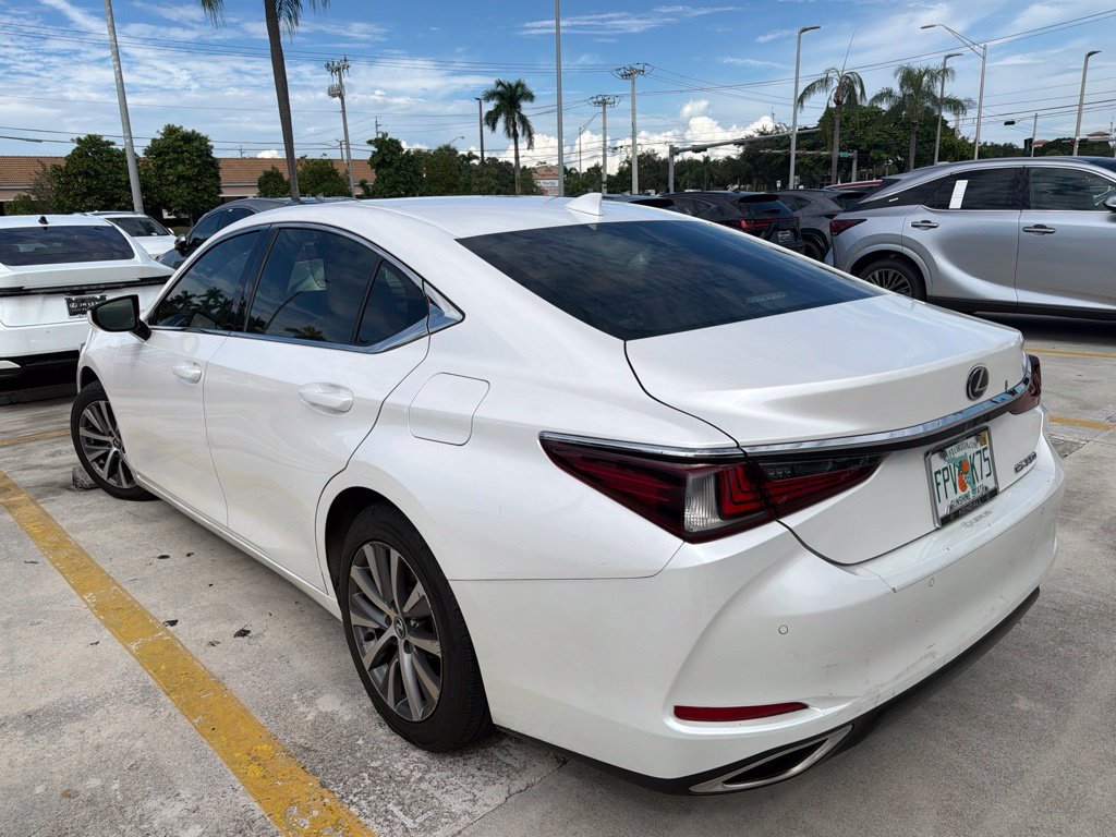 Used 2019 Lexus ES 350 w/ Premium Package FWD image 7