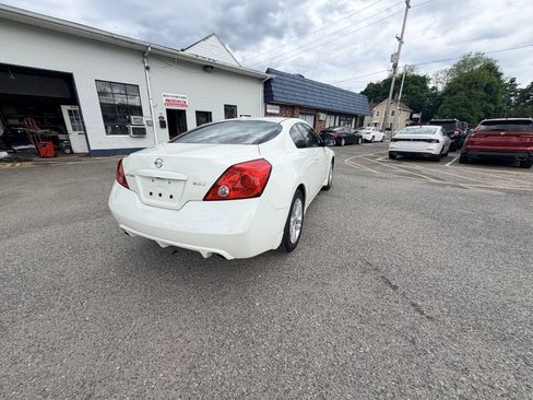 Used 2011 Nissan Altima 2.5 S w/ 2.5S Premium Pkg FWD image 38