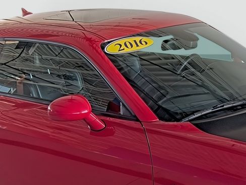 Used 2016 Dodge Challenger SRT Hellcat image 17