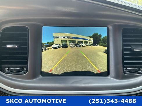 Used 2022 Dodge Charger SXT w/ Plus Group RWD image 17