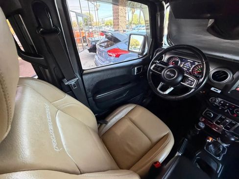 Used 2018 Jeep Wrangler Unlimited Rubicon w/ Dual Top Group AWD/4WD image 60