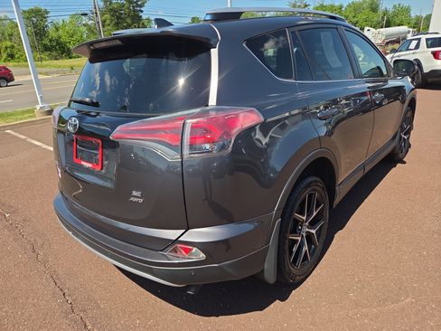 Used 2016 Toyota RAV4 SE w/ Advanced Technology Package AWD/4WD image 3