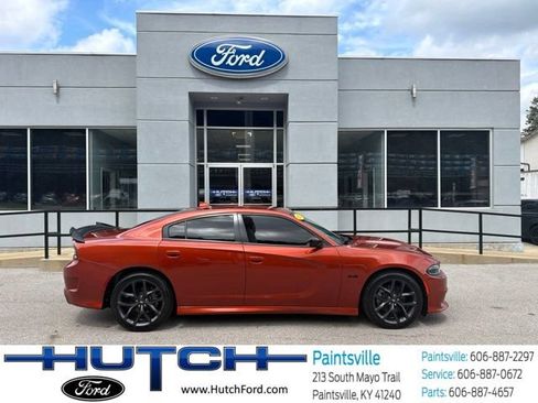 Used 2023 Dodge Charger R/T w/ Plus Group RWD image 2